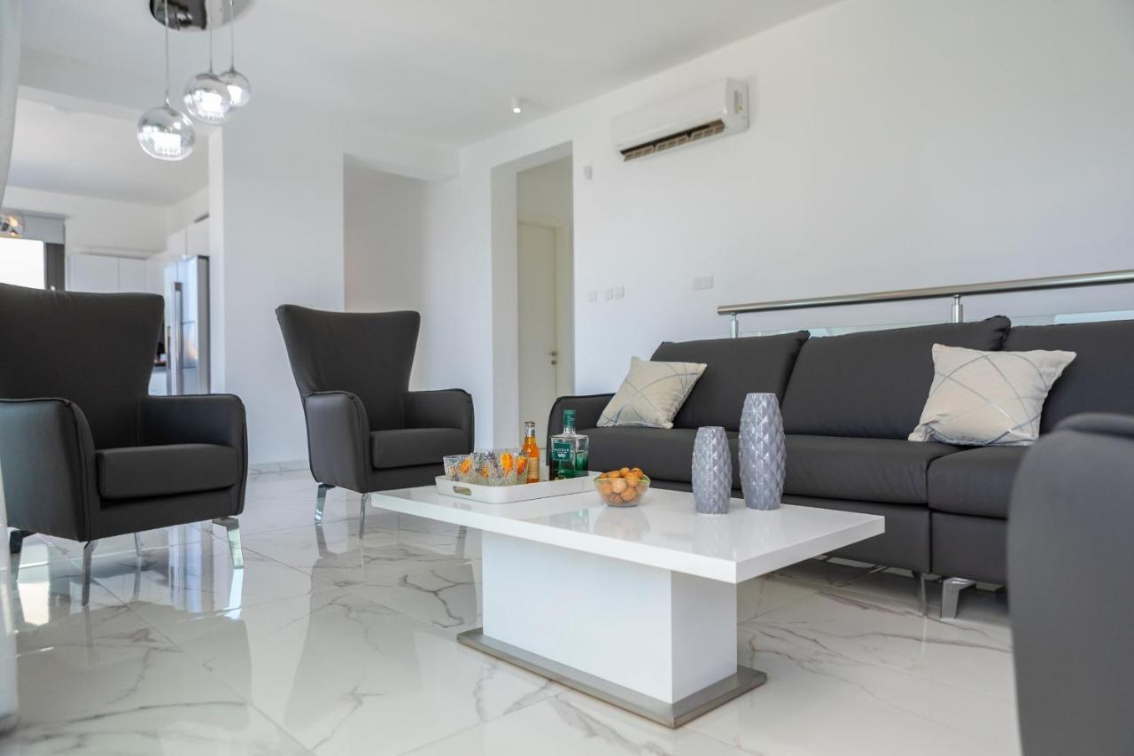 Villa Pleiades Paphos Esterno foto