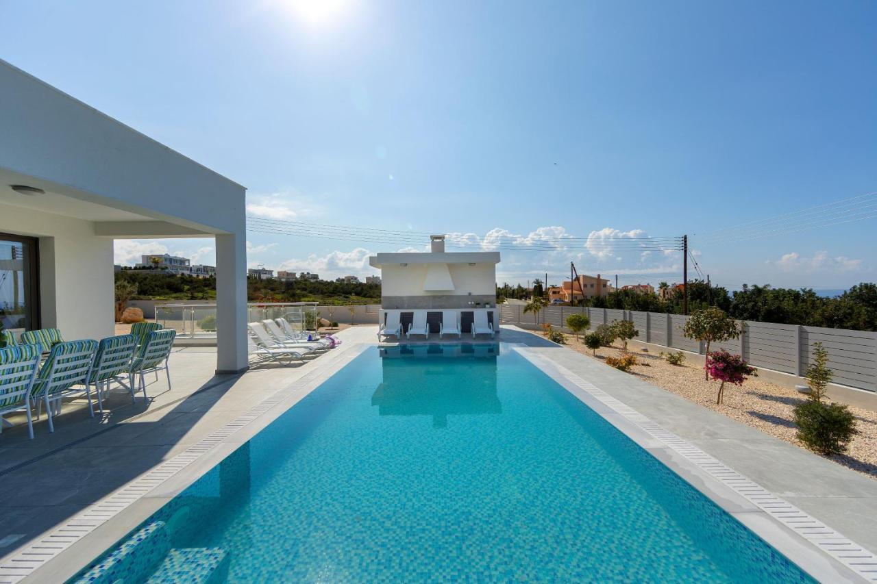 Villa Pleiades Paphos Esterno foto