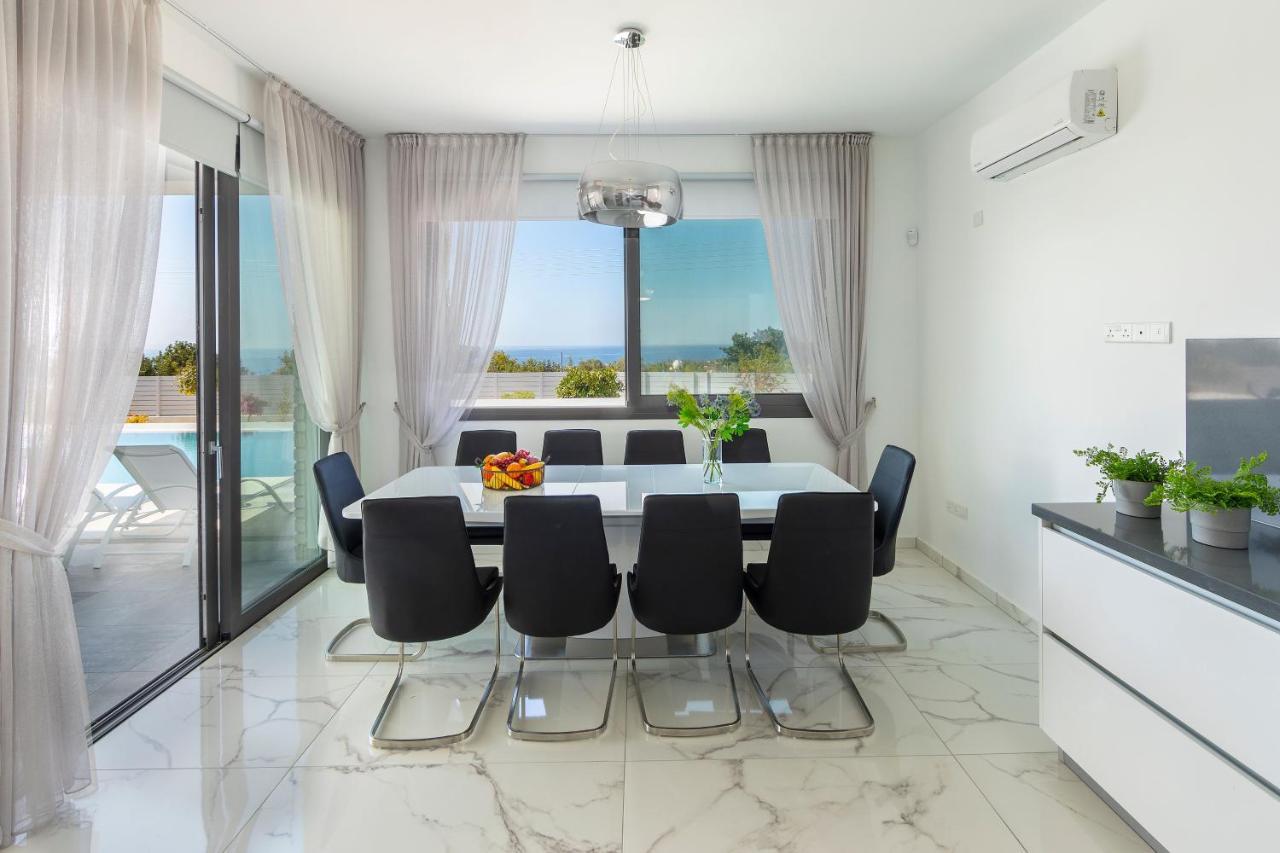 Villa Pleiades Paphos Esterno foto