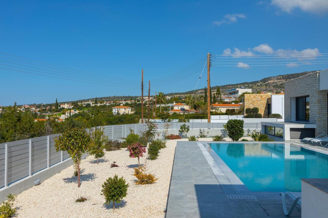 Villa Pleiades Paphos Esterno foto