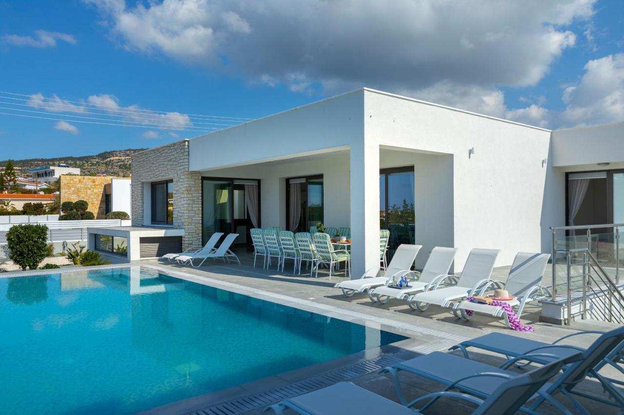 Villa Pleiades Paphos Esterno foto