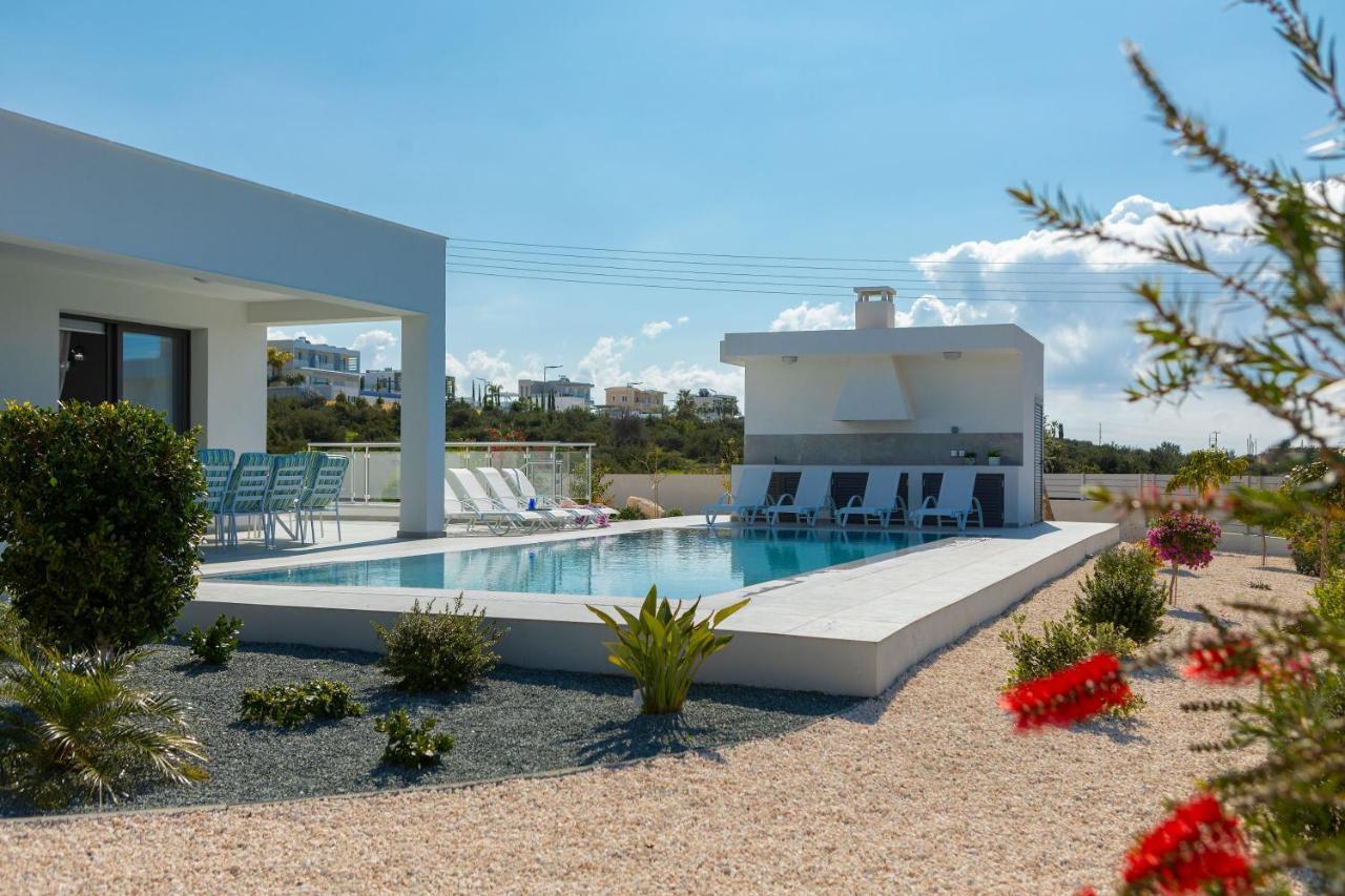 Villa Pleiades Paphos Esterno foto