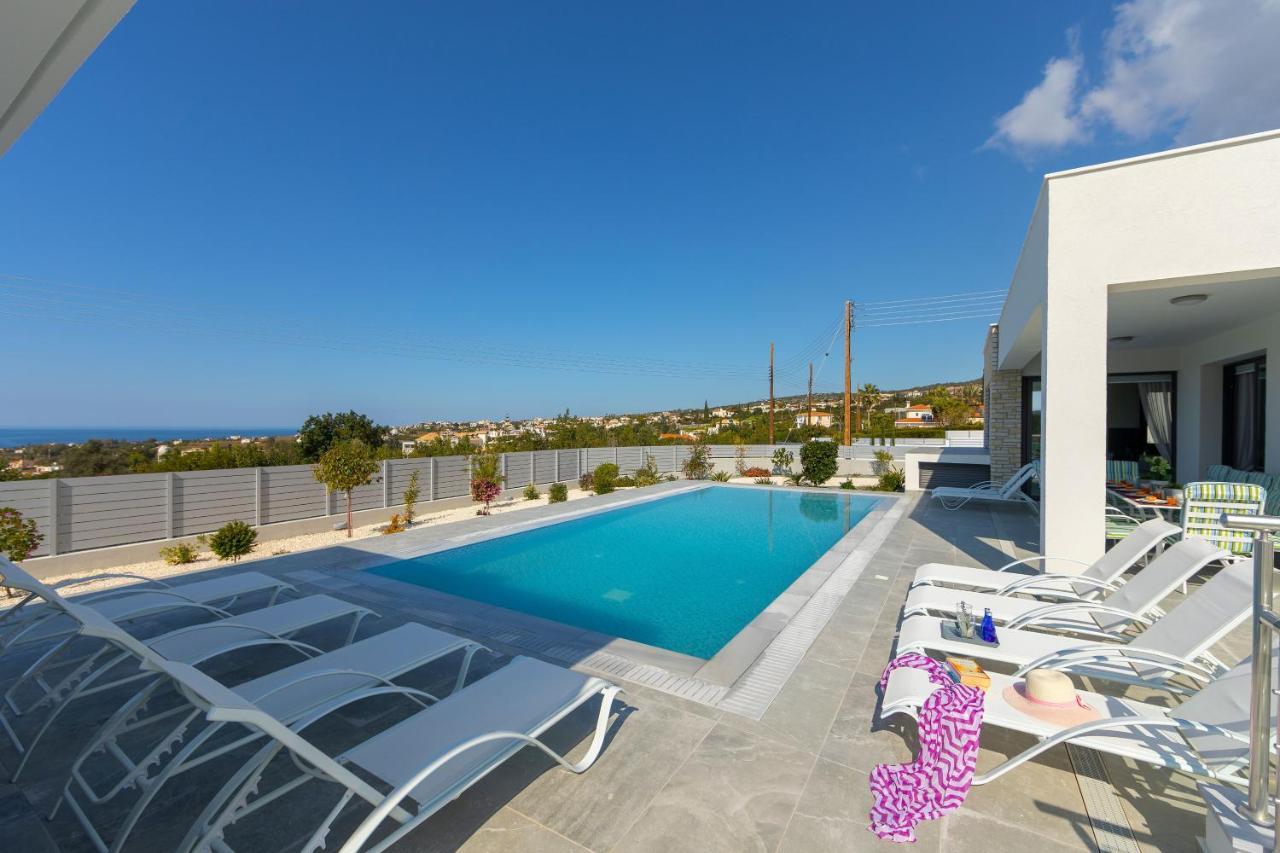 Villa Pleiades Paphos Esterno foto