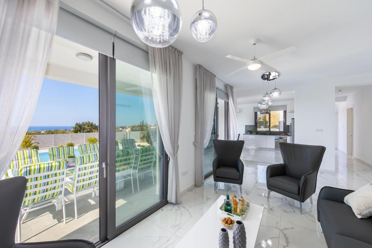 Villa Pleiades Paphos Esterno foto