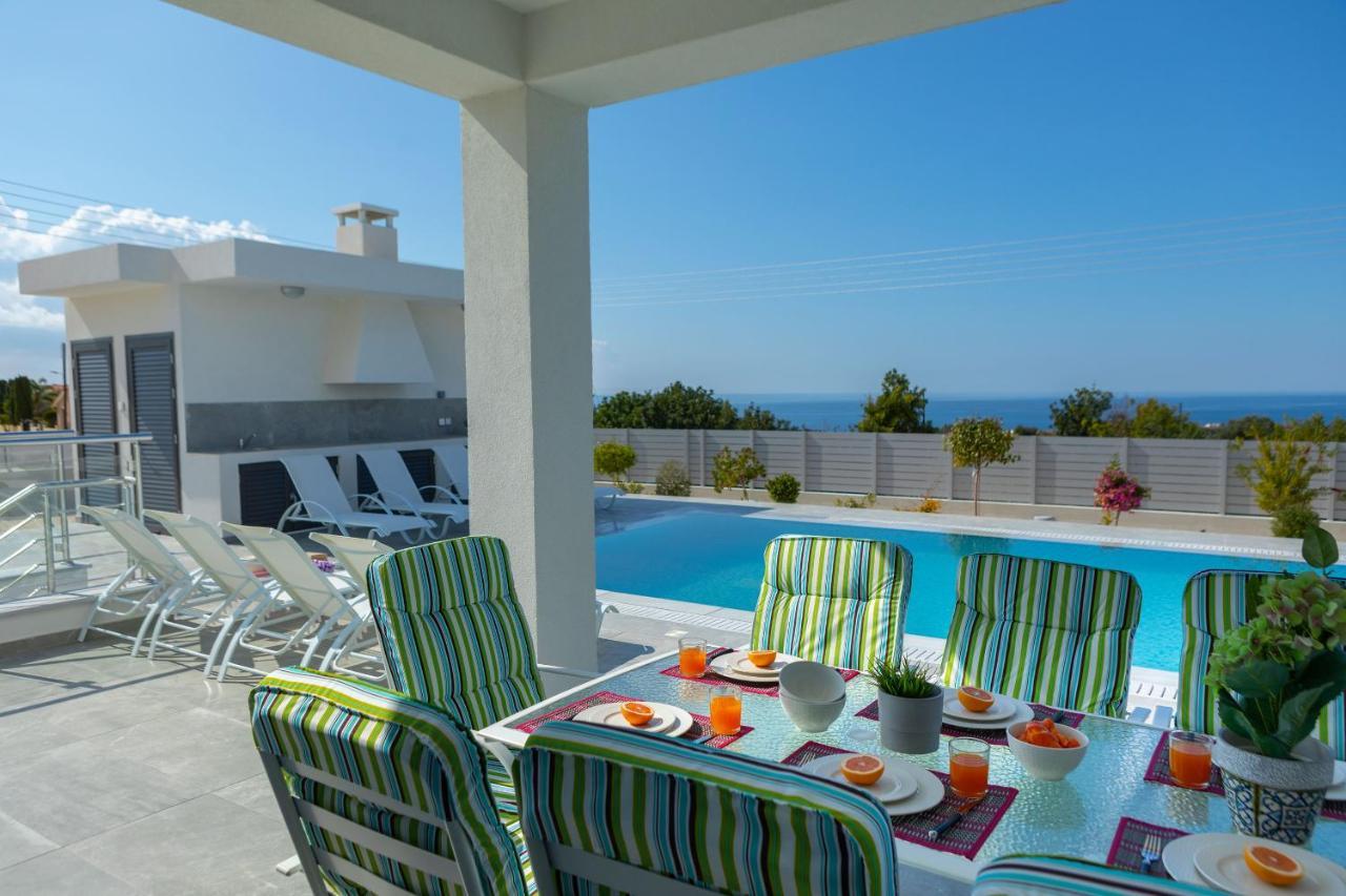 Villa Pleiades Paphos Esterno foto