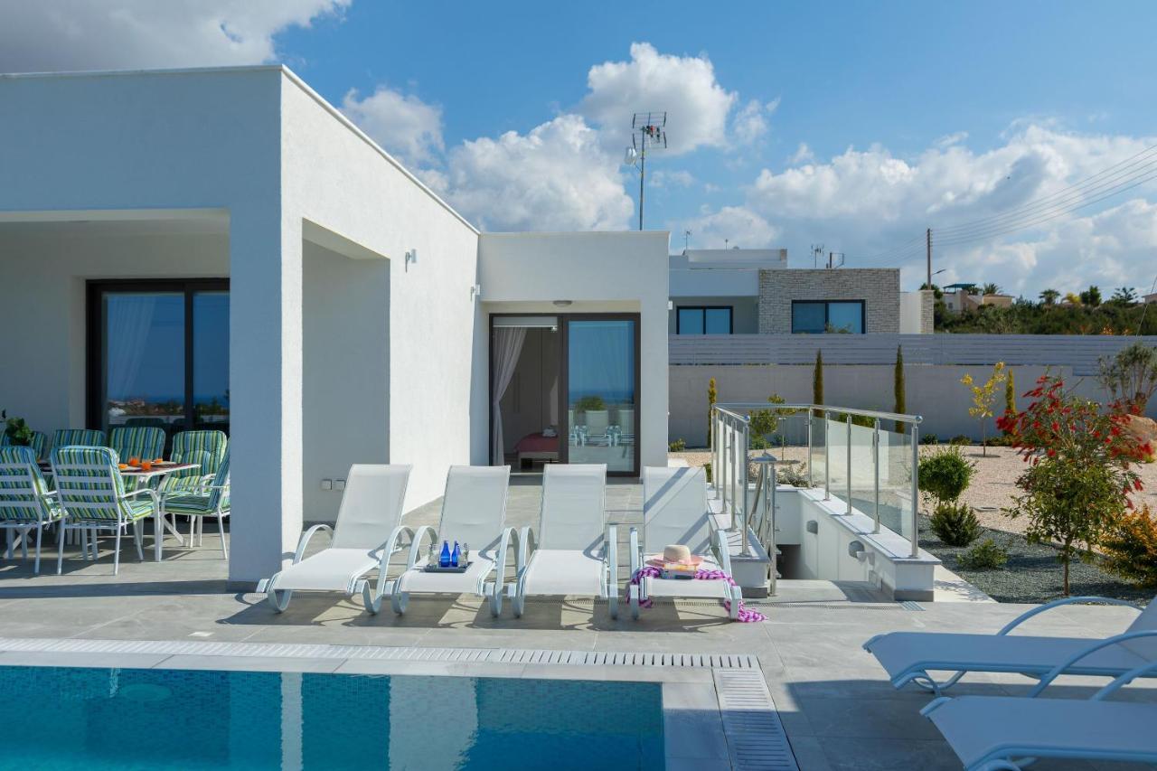 Villa Pleiades Paphos Esterno foto